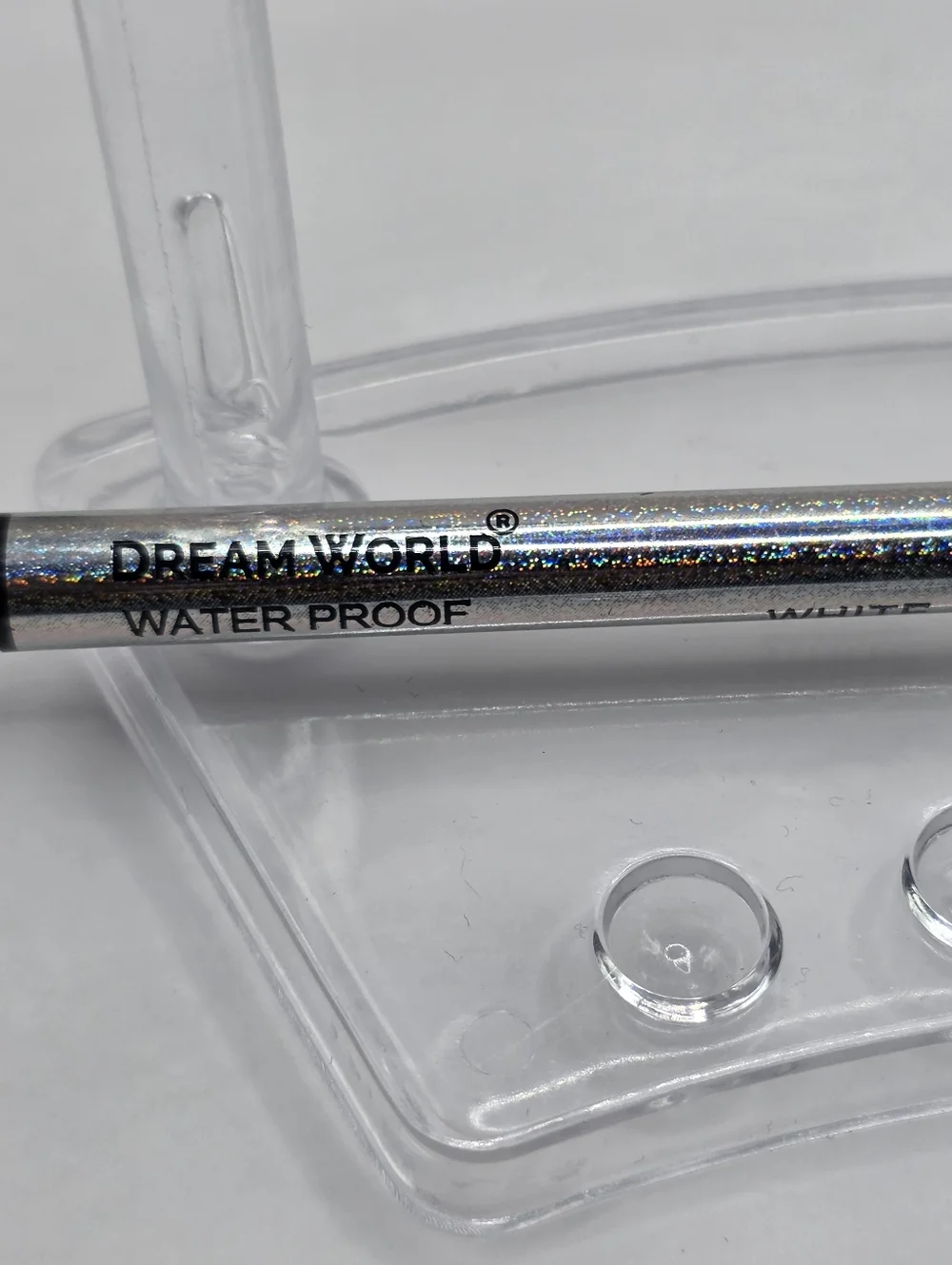 Dream World White Eyeliner